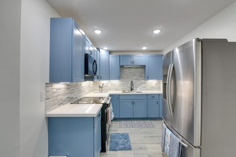 Kitchen | Cooking Basics | Drip Coffee Maker | Microwave