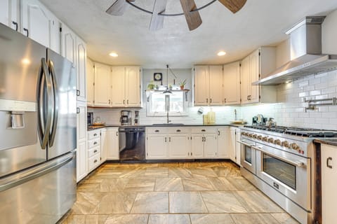 Kitchen | Main Level | Drip Coffee Maker | Waffle Maker | Cooking Basics