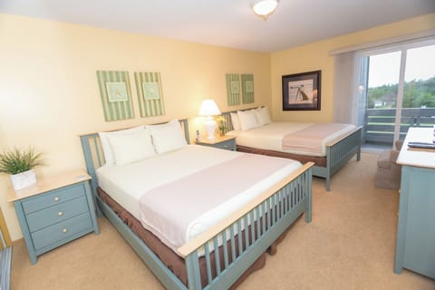 2 Queen beds