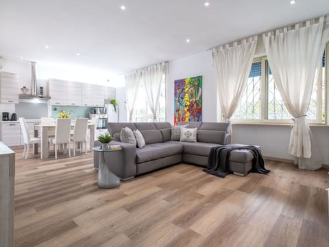 Flooring, Wood Flooring, Floor, Interior Design, Furniture, Wood, Laminate Flooring, Living Room, Couch, Home