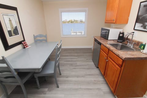 Interior of Room 2 at the Fin n Feather Waterside Inn