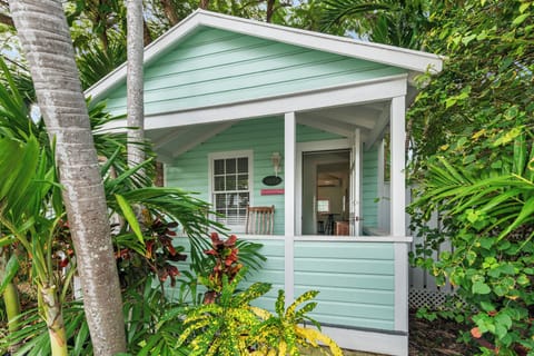 Welcome to Royal Poinciana Cottage!