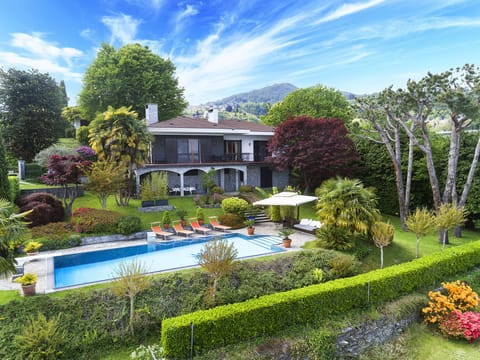 Villa Isabella - Nebbiuno, Lake Maggiore - NORTHITALY VILLAS Vacation rental