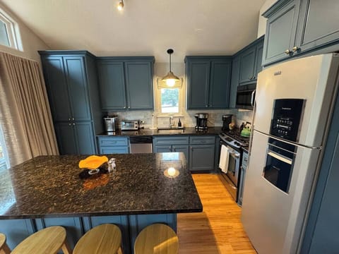 356efcf6-52d2-43ce-aac9-ab93136de775