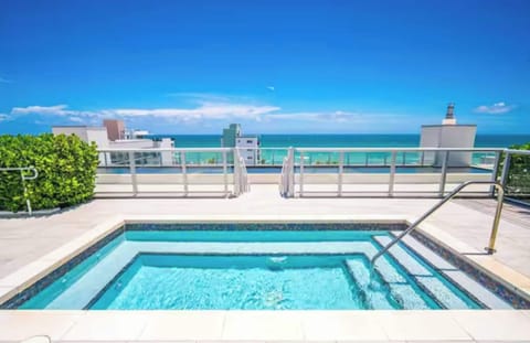 Rooftop HOT TUB/Panoramic Ocean VIEW