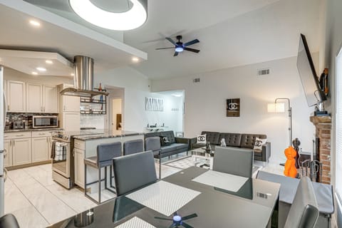 Dining Area | Dishware/Flatware