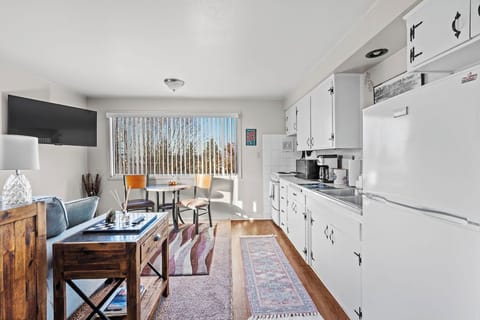 Fully equipped kitchen with essentials for a comfortable, convenient stay.