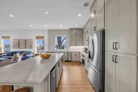 Kitchen is fully stocked with all appliance and cookware essentials