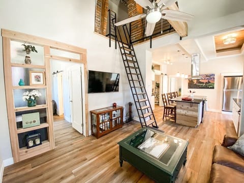 Welcome to this beautiful custom built home with beautiful finishes with the guest in mind.