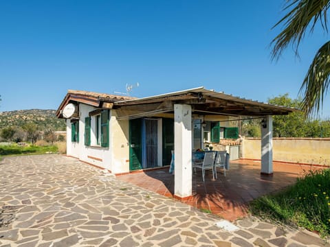 Apartment, Condominium, Residential Area, Hotel, Shade, Balcony, Swimming Pool, Resort Town