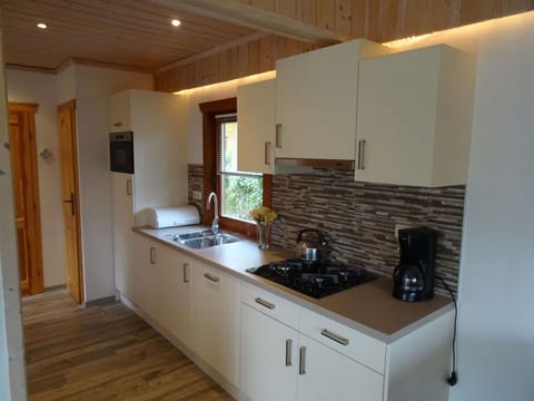 Apartment, Condominium, Residential Area, Hotel, Shade, Balcony, Swimming Pool, Resort Town