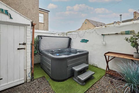 Hope Terrace, Amble - Host & Stay