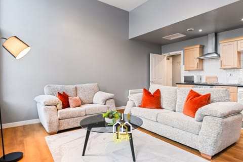 Living Room / Lounge