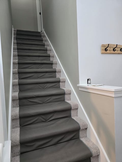 stairs for go up to ur room..