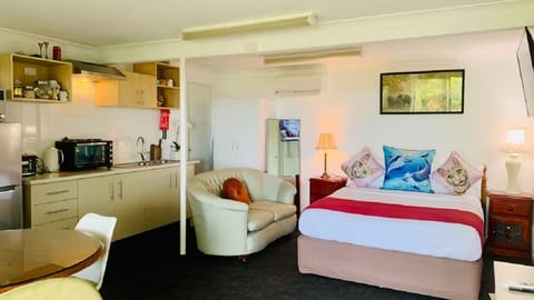 Super king bed and flatscreen Smart TV