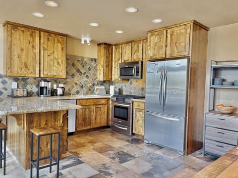 Kitchen: stove, oven, microwave, dishwasher, coffee maker, toaster, kettle