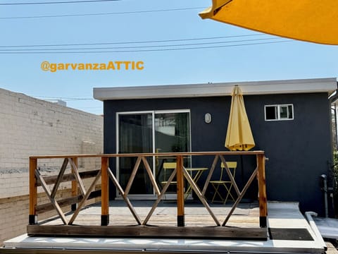 4-nite min for instant booking.  contact host for less days avail on calendar