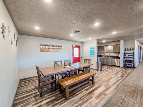 Gather here for meals & memories