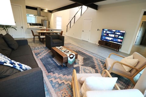 Living Room / Smart Tv