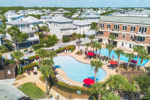 Large zero-entry pool available year-round and heated during cooler months! Whirlpool available.