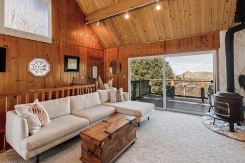 Indoors, Furniture, Living Room, Hardwood, Home Decor