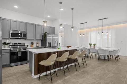 Fully-equipped kitchen