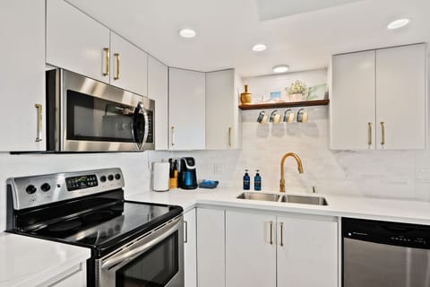 Full Kitchen that would make your stay feel at home