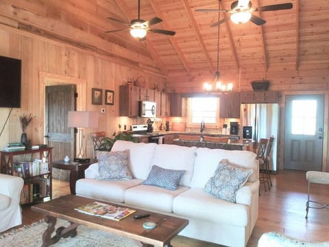 713db673 5a5e 4d4b b03d a63839be8d7a