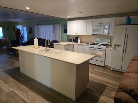 Image picker BDFB5831 50DA 4E96 B9FC F7170CAFFD4F 34624 0000060147C118B7