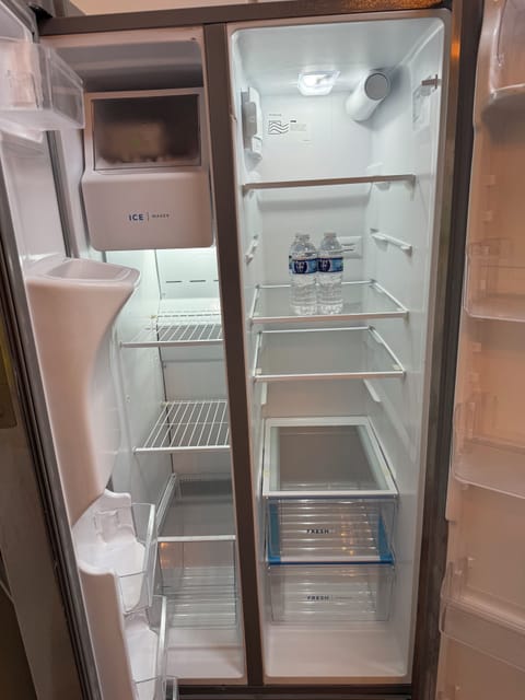 refrigerator 
