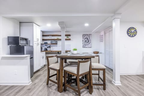Gather for dinner, get some work done, or sip your morning coffee—this dining space is as flexible as you need it to be.