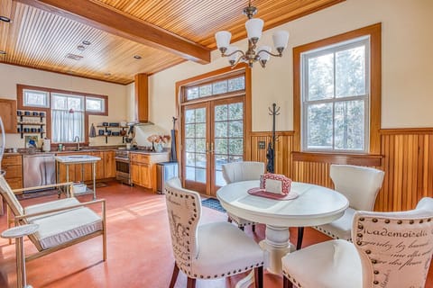 Cozy seating for four