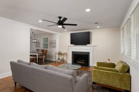 Fresh and inviting, living room with Smart TV