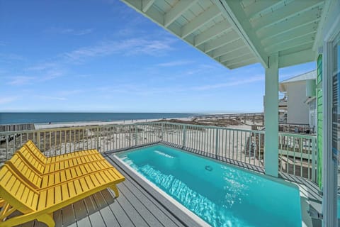 Private pool with optional heating