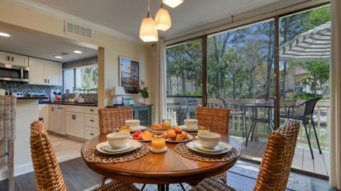 Elegant Dining Area: Gather, Dine & Make Memories