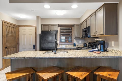 One Bedroom Unit Counter Seating