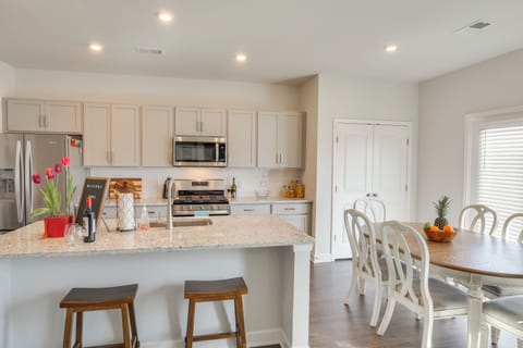 Kitchen | Dining Area | Cooking Basics