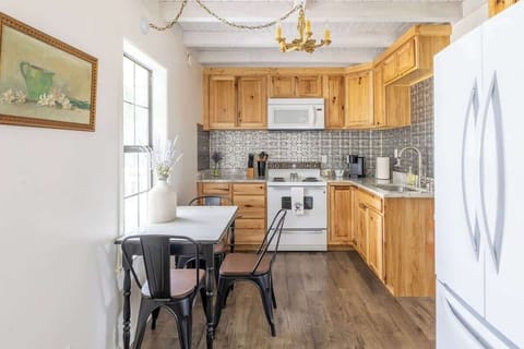 The Reed has a full kitchen with Kuerig coffee machine, and full-size refrigerator/freezer and gas oven/stove top.