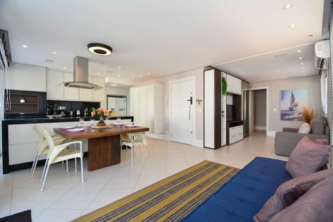 Kitchen or kitchenette,Living Room,Dining area