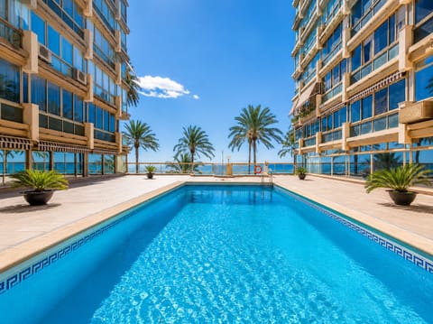 Apartment with pool in Marbella