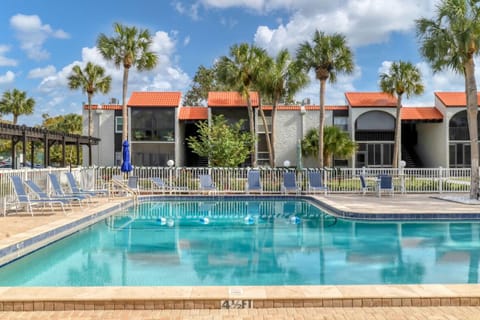 Main Heated Pool. 30 yds from the apartment.