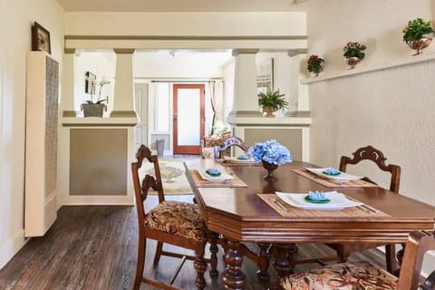 Beautiful antique Victorian furniture in the dining room (1)