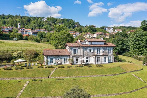 Villa Poggio al Lago - Stresa, Lake Maggiore - NORTHITALY VILLAS Vacation rental