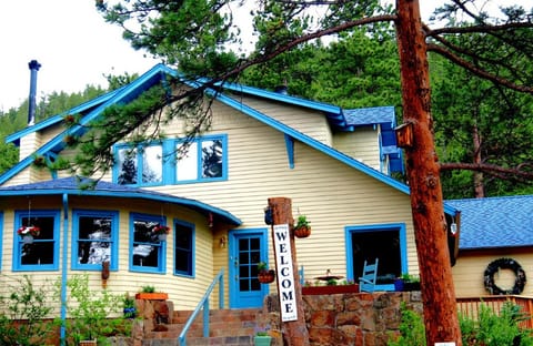 RiverSong Inn in Estes Park Colorado