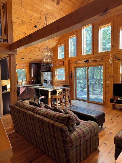 Family room/kitchen
