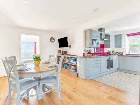 Beach House Dining Area And Kitchen