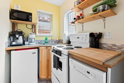 Cook like you’re at home with a fully equipped kitchenette, including a stove, oven, and dishwasher.