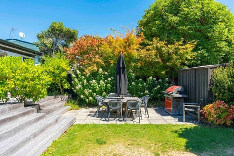 Entertaining area with bbq