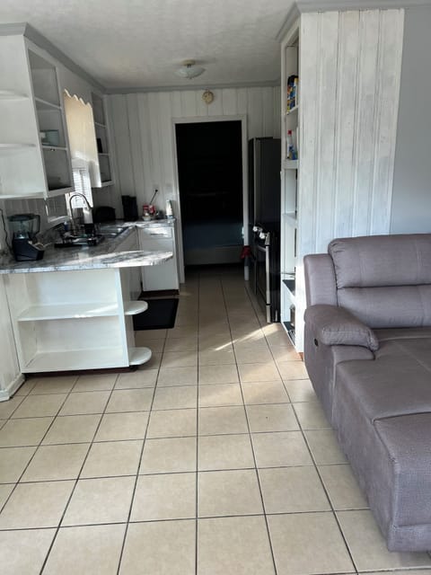 Full view of unit, no shared walls