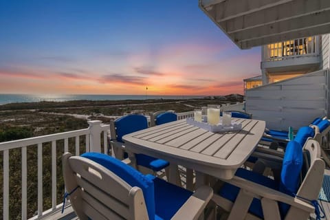 Rooftop Patio with amazing view